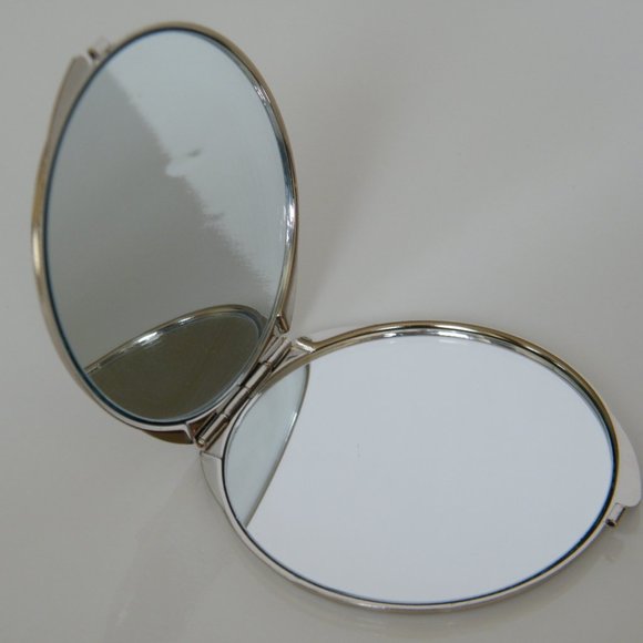 Vintage Compact Mirror in Original Box - Picture 4 of 7